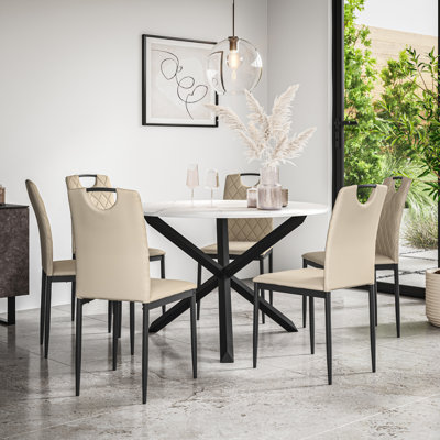 Daraich 6 - Person Dining Set