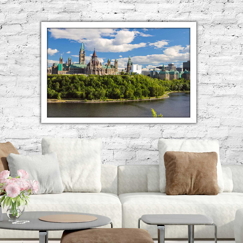 «Oh Canada», reproduction de photo encadrée, H 33,5 po x l 49,5 po x P 1 po, Cadre blanc