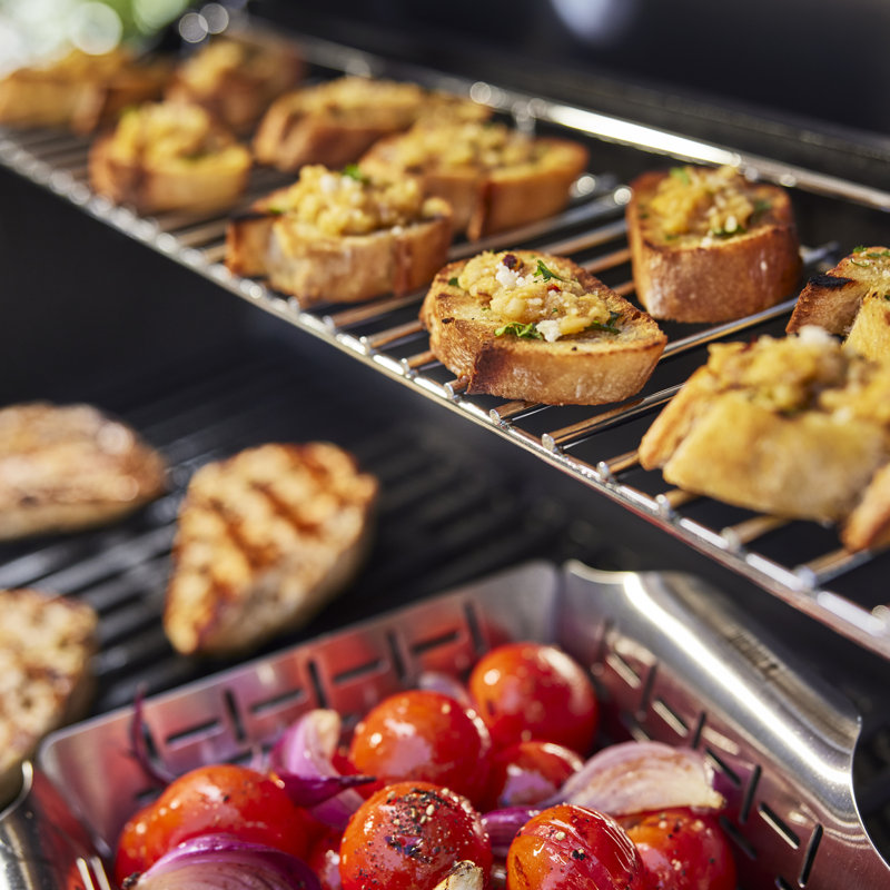 Genesis E-315 Gas Grill (liquid Propane)