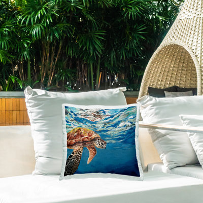 Coussin d'extérieur imprimé "Sea Waves" par Stacy Gresell