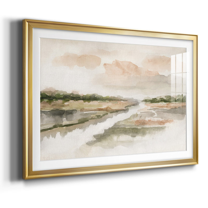 Moody Sunset encadrée, impression encadrée avec biseauté mat et verre, H 19 po x l 27 po x P 1,5 po, Or