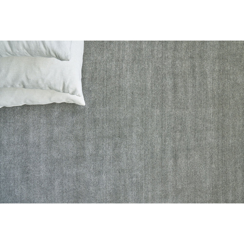 Sanctuary Handmade Gray/Light Brown Area Rug