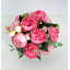 Arrangement floral pivoine rose dans un vase