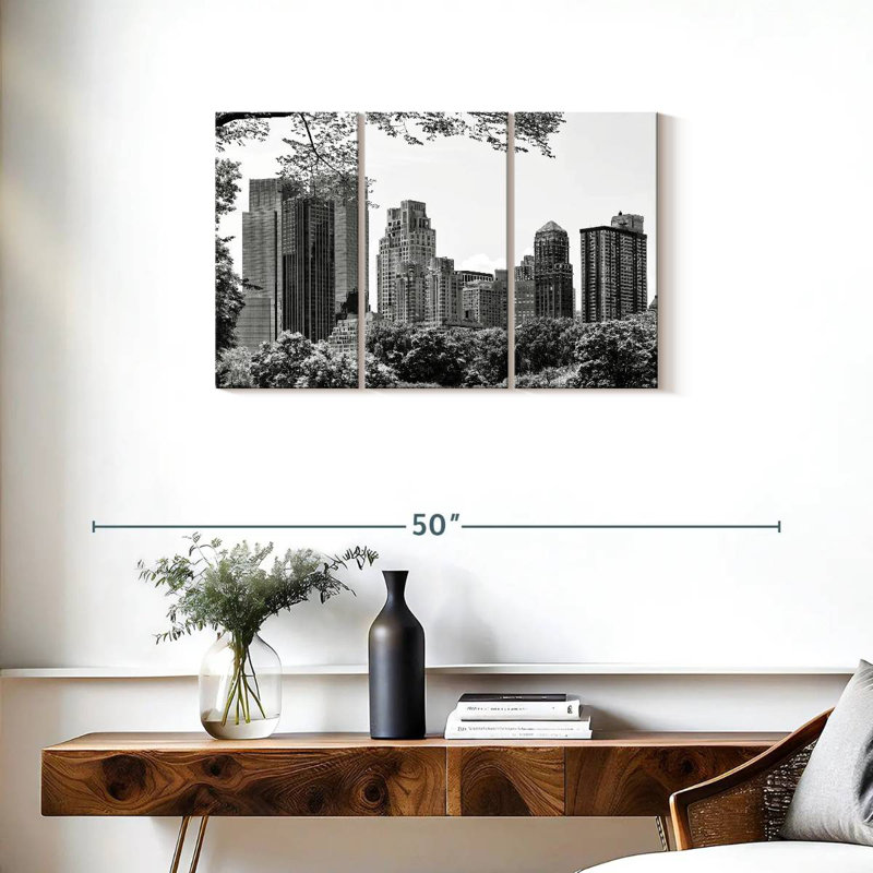 Nicci Central Park Buildings, 20" H x 33" W