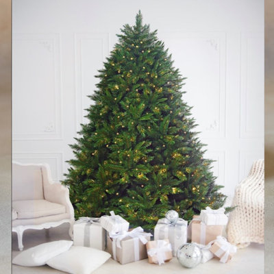 Brunswick Lighted Spruce Christmas Tree