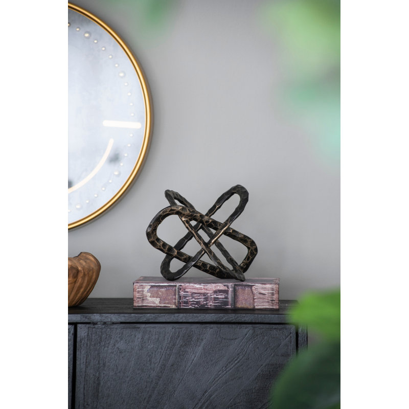 Figurine / sculpture Walta