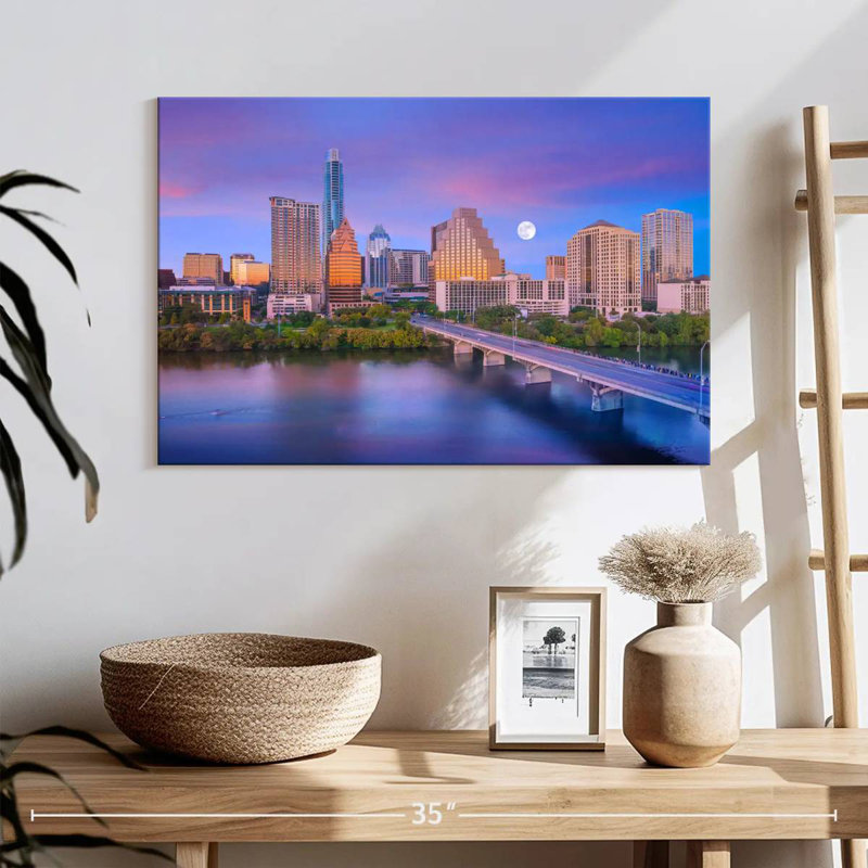 Sireci Austin, 16" H x 24" W