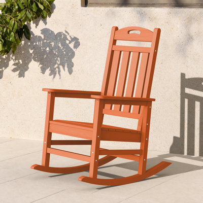 Chaise berçante d'extérieur en PEHD