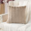 Housse de coussin en fausse fourrure Shaggy-107173924