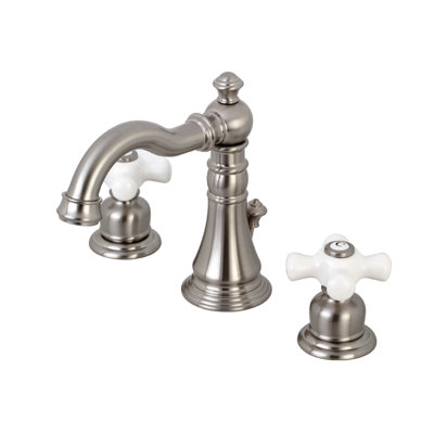 Robinet de salle de bain espacé avec ensemble de drain American Classic