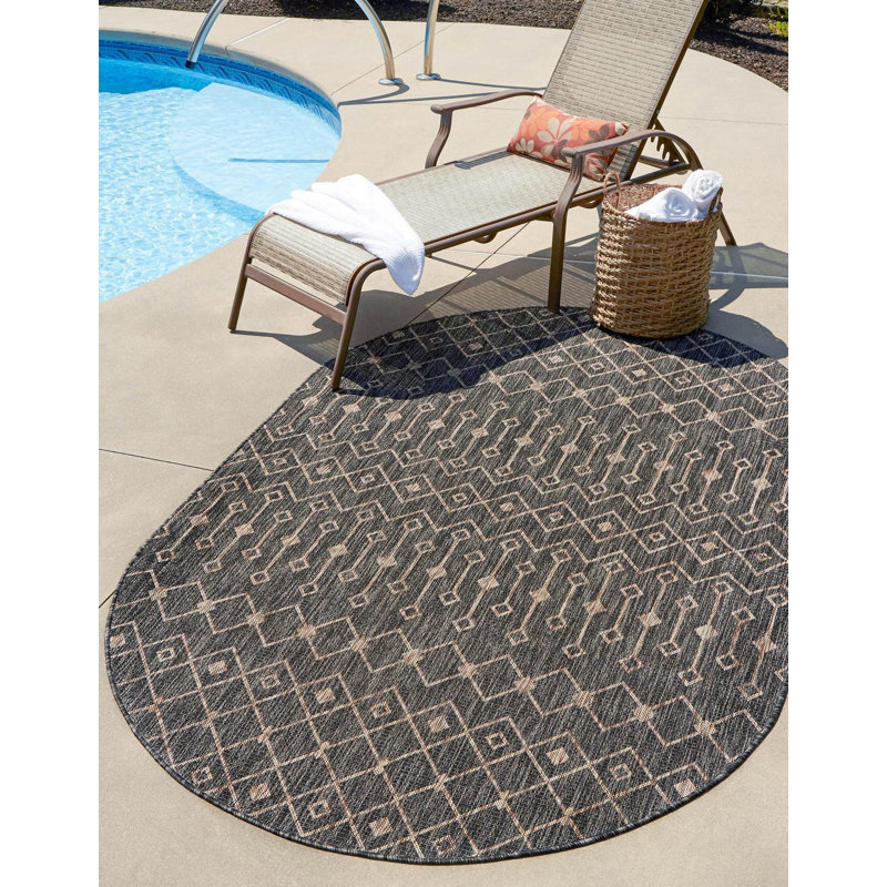 Leyla Geometric Indoor Rug, Oval 5'3" x 8'