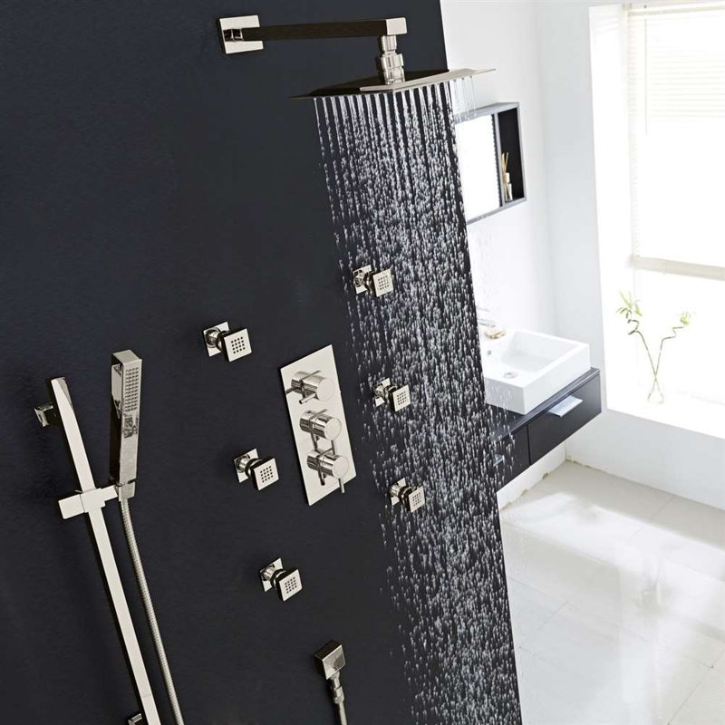 Finition nickel thermostatique murale Edimbourg Edimbourg avec contrôle précis, H 2 po x l 10 po