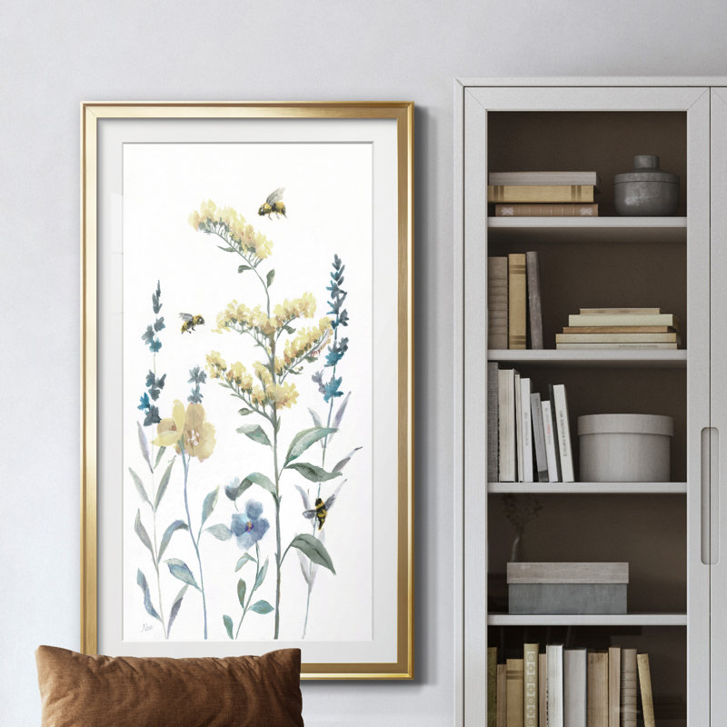 Bumble Bee Garden II - peinture encadrée, H 10,5 po x l 18,5 po x P 1,5 po, Doré