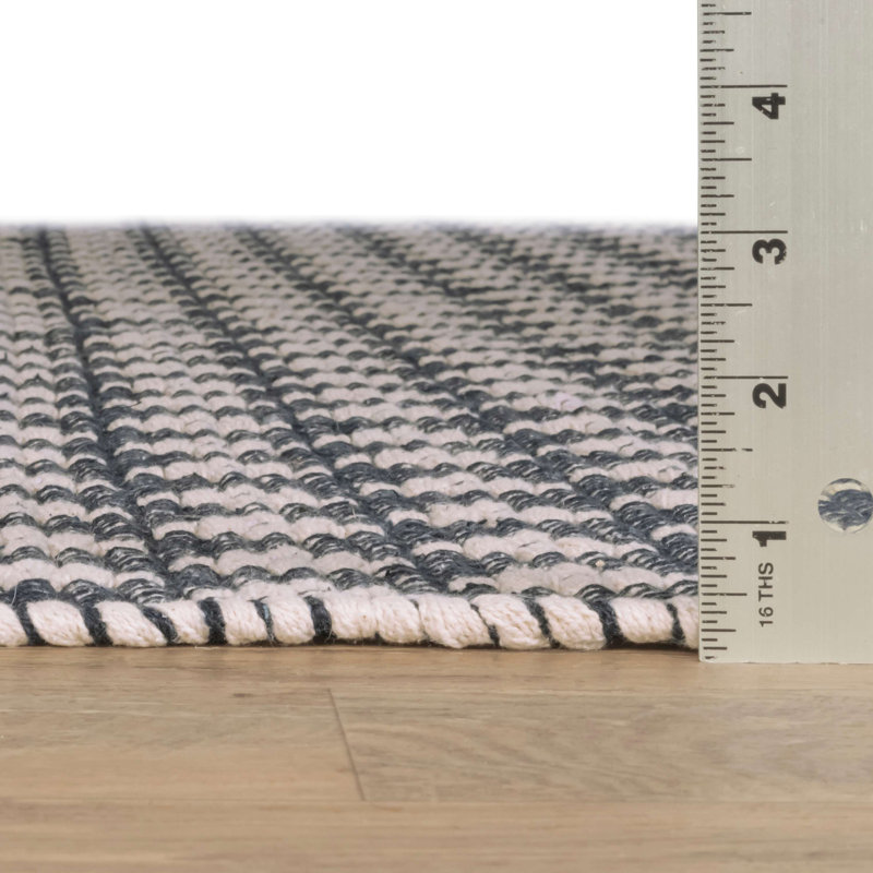 Dainty Diamond Navy/Ivory Handwoven Cotton Rug, Rectangle 4' x 6'