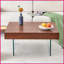 Table basse 31,5 po x 31,5 po en MDF d'aspect noyer avec pieds en verre trempé stable, facile à assembler