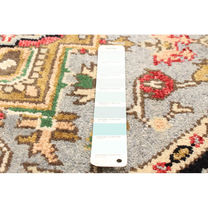 Tapis bleu Serapi Heritage 4 pi 11 po x 4 pi 11 po