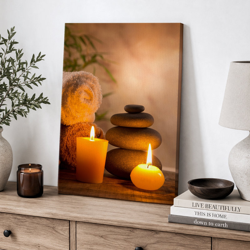 «Zen Stones Massage Spa with Warm Burning Candle», impression verticale sur toile, art mural, H 36 po x l 24 po, Toile tendue