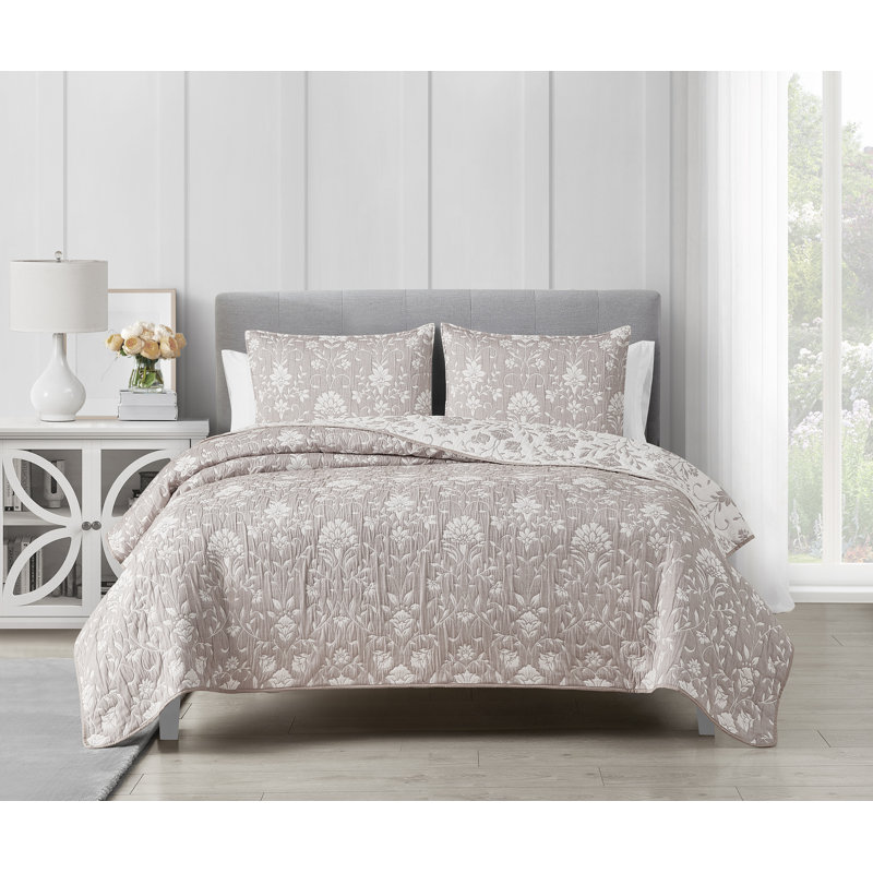CEDAR COURT Jasper Taupe Soft Woven Matelasse Jacquard Cotton Blend Quilt Set, King Quilt + 2 King Shams