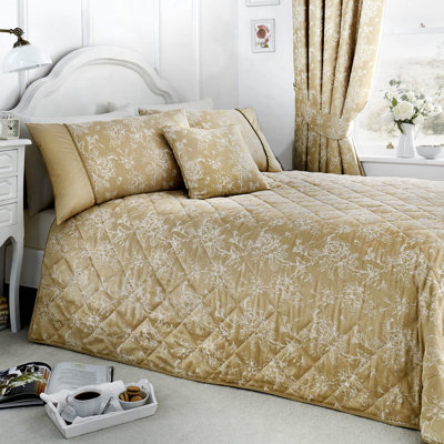 Khaleesi Bedspread