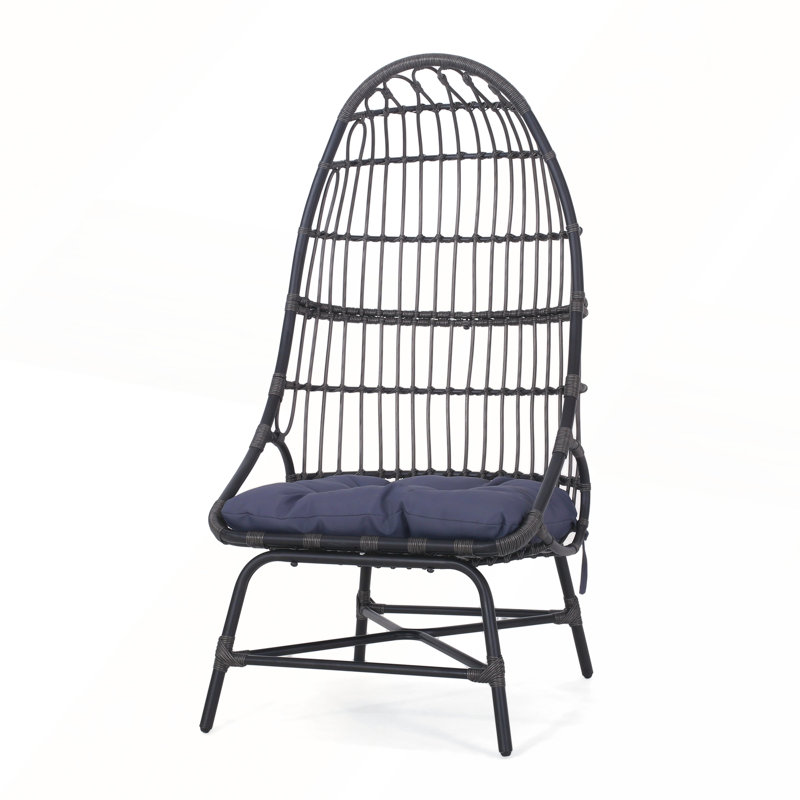 Chaise Elon Cocoon pour l'intérieur et l'extérieur