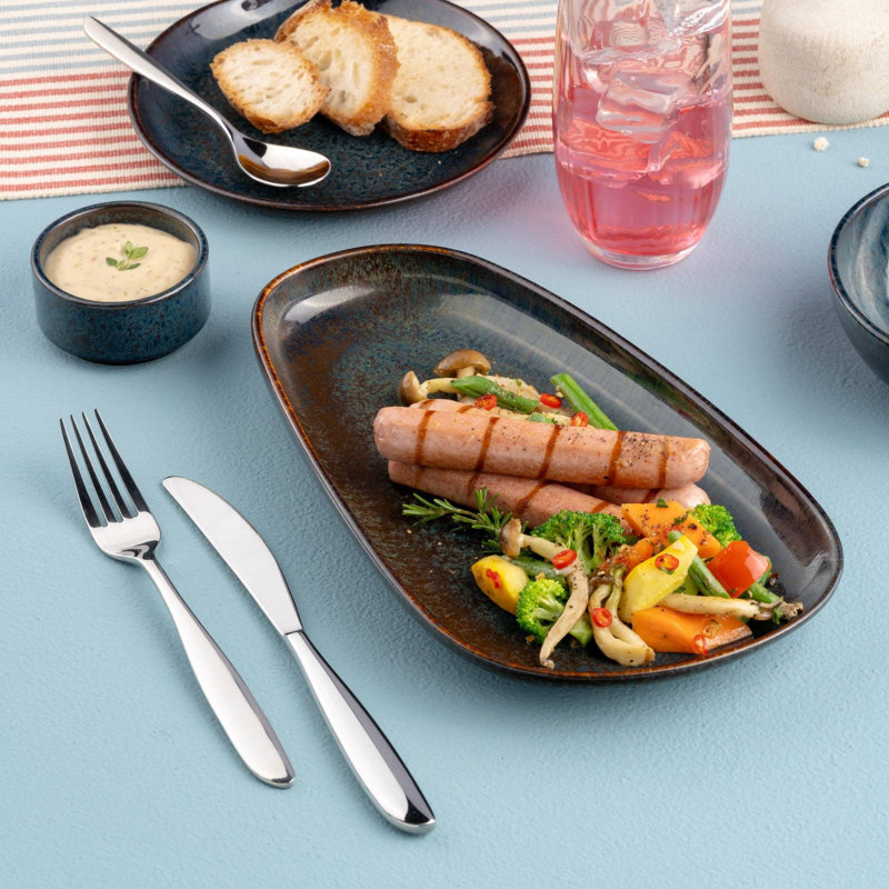 Assiette en porcelaine de qualité supérieure 10,7 x 6,1 po Equinox