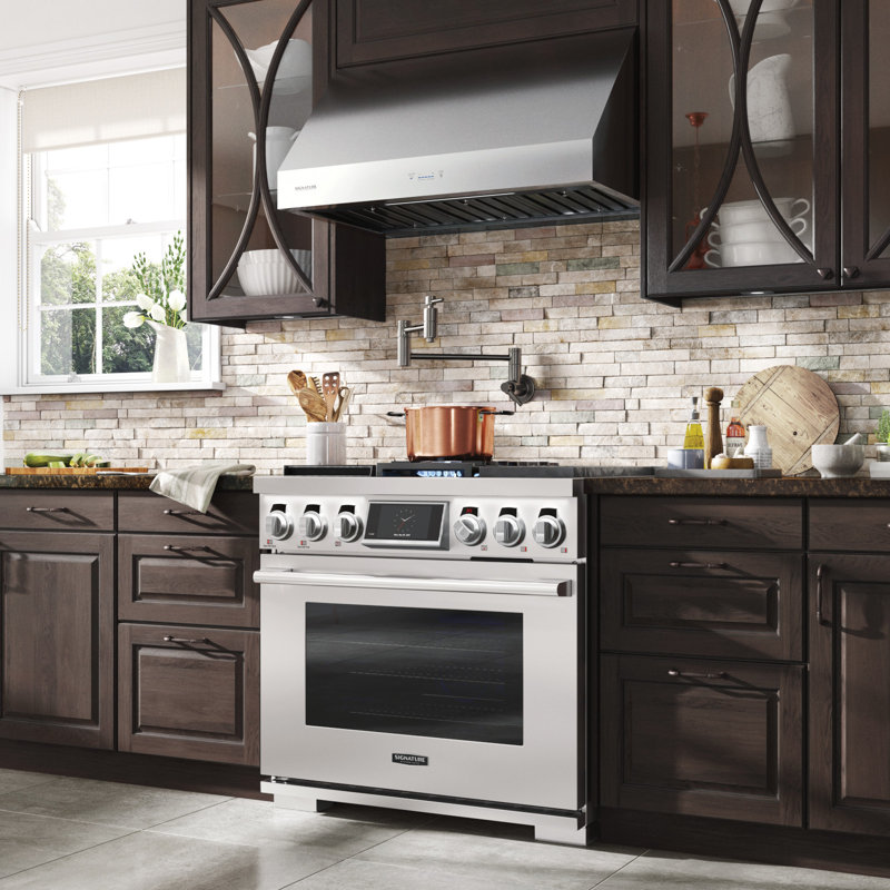 36-Inch Dual-Fuel Pro Range With Six Burners