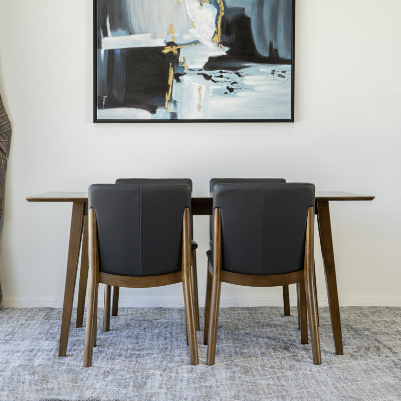 Ensemble repas pour 4 personnes Cobhan, Noyer