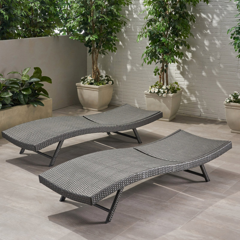 Chaises longues en fer avec cadre gris pour l'extérieur Delight Two et stable