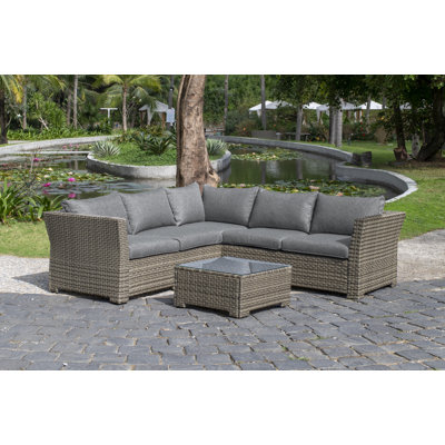 Chaim Rattan 5 - Seater Seating Group