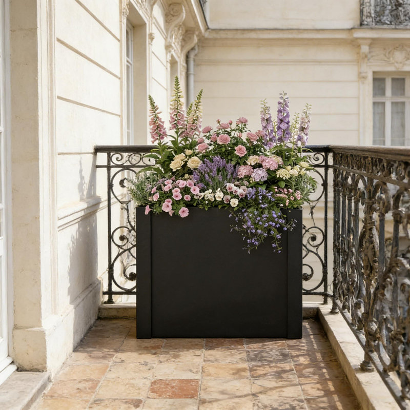 Durable Outdoor Patio Planter Box, Raised Garden Bed For Easy Planting And Space Optimization, 21" H x 31.5" W x 12.2" D