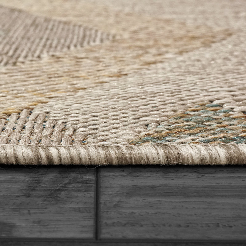 Tapis intérieur / extérieur en polypropylène géométrique Jeselyn, Rectangle 7 pi 10 po x 10 pi