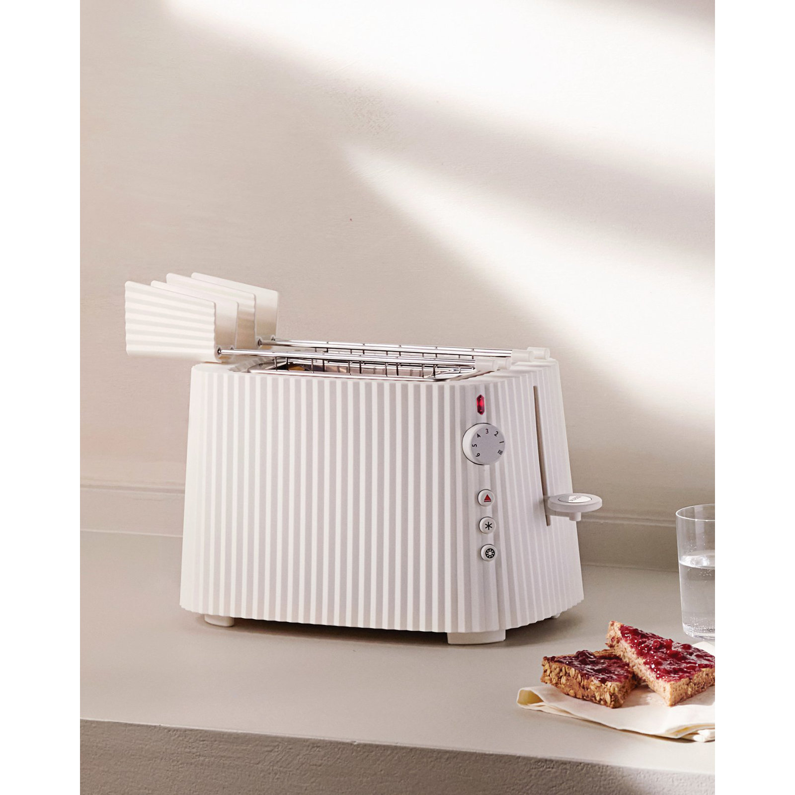 Plissé Set of Two Toaster Racks, White