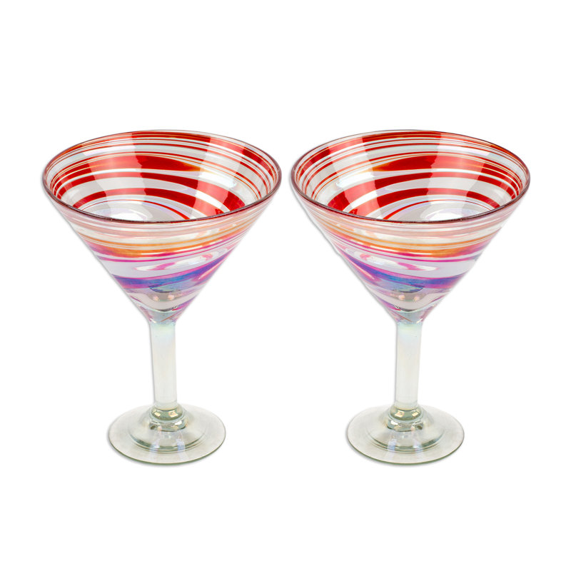 Verres à martini soufflés à la main Latitude Run® Majestic Enchantment (paire)