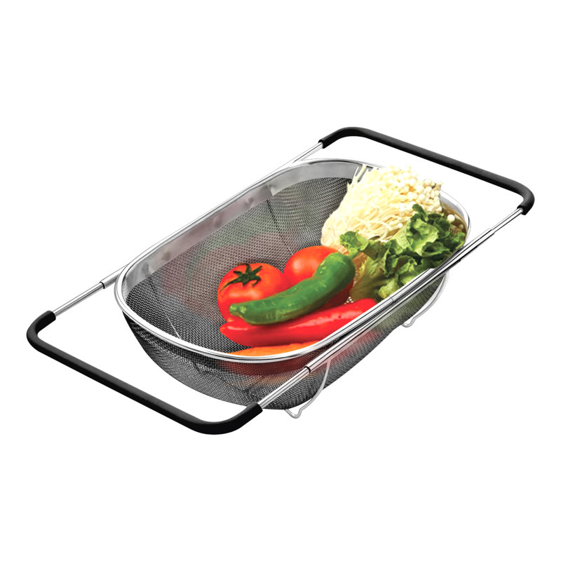 Passoire en acier inoxydable  sur le lavabo