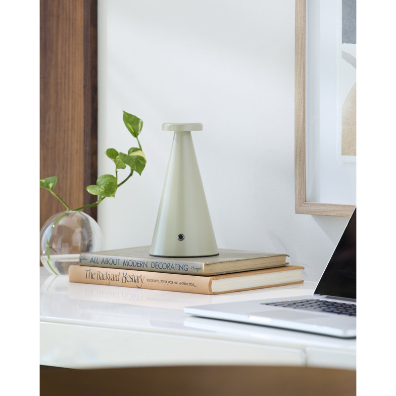 Jialin Accent Table Lamp, Cream