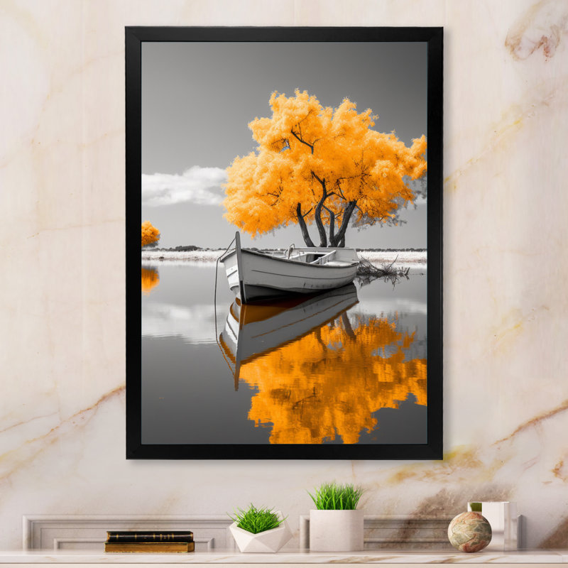 Monochromes de bateaux jaunes - I, Cadre photo noir, H 20 po x l 12 po x P 1 po