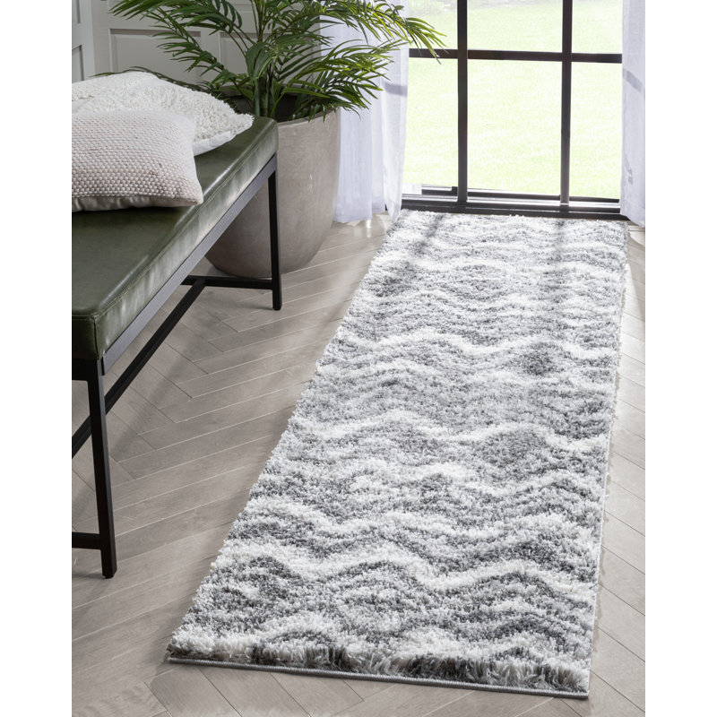 Celeste Chevron Shimmer 5'x7' Gray Synthetic Shag Rug
