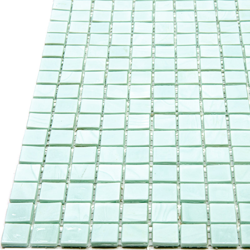 Carreau de mosaïque pour mur et plancher en verre 0,6 po x 0,6 po Skosh