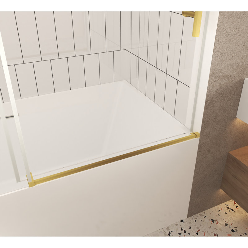 Élégante porte de douche en verre trempé sans cadre pour une salle de bain luxueuse