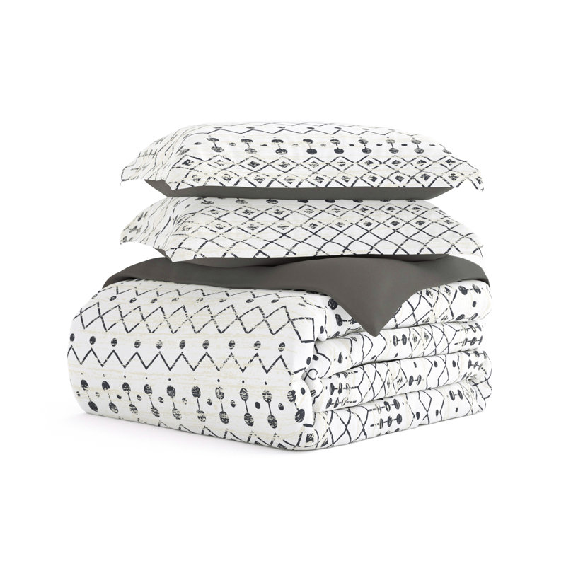 Gray and White Geometric Pattern King/Cal King Duvet Cover Set