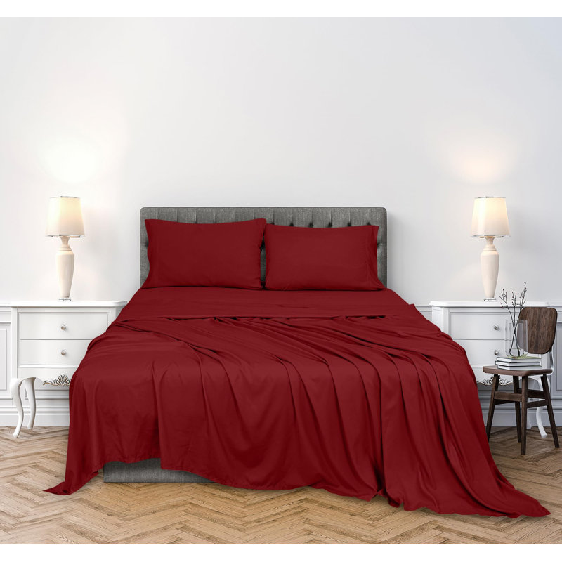 Royale Linens 300 Thread Count 100% Long Staple Combed Cotton Sheet Set - 4 Piece Bed Sheets - 1 Fitted, 1 Flat & 2 Pillow cases - Soft Cool & Crisp Sheet Set