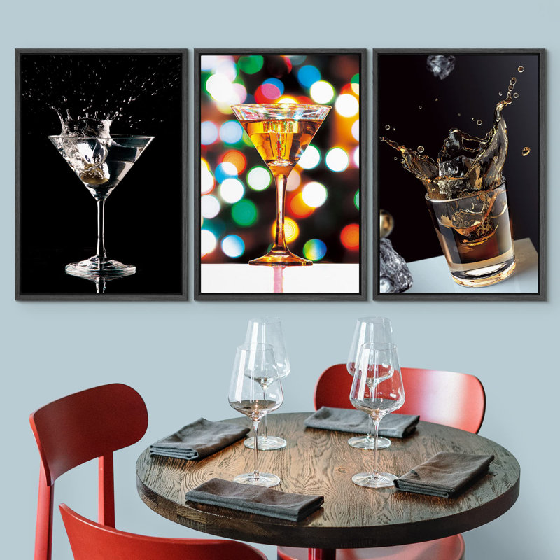 Martini & Bourbon, verre, boissons, cocktail, photographie, réalisme, chic, paysage, ultra, Cadre flottant noir