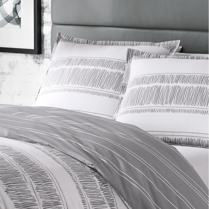 Ziggy White and Gray Cotton Reversible Full/Queen Duvet Cover Set