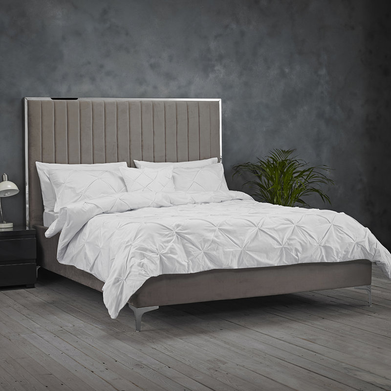 Hamza Upholstered Bed, Kingsize (5')