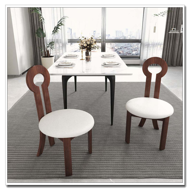Chaise en caoutchouc et bois massif