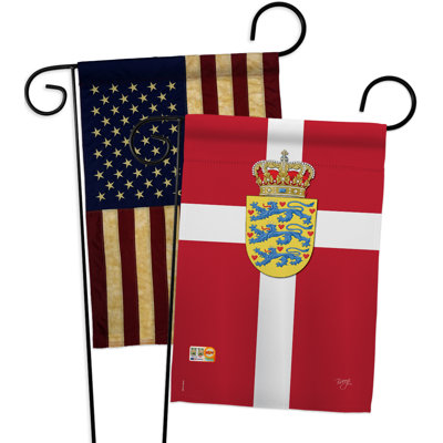 Ensemble de drapeaux décoratifs en polyester 2 faces 19 x 13 po 2 pièces denmark impressions