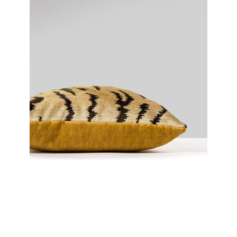 Wild Glamour Silk Pillow Cover & Insert, 14" H x 22" W, Rectangular, Ivory/Gold/Black/Glit Animal Print