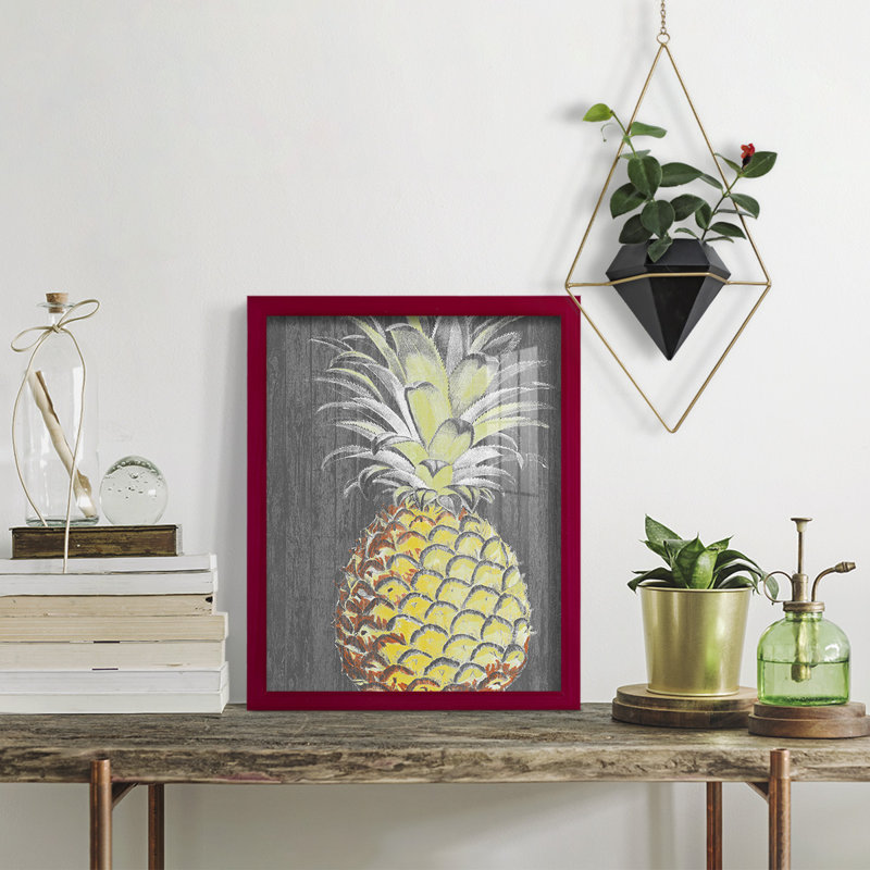 Vibrant Pineapple Splendor II, reproduction d'art encadrée, H 15 po x l 12 po x P 1 po, Rouge