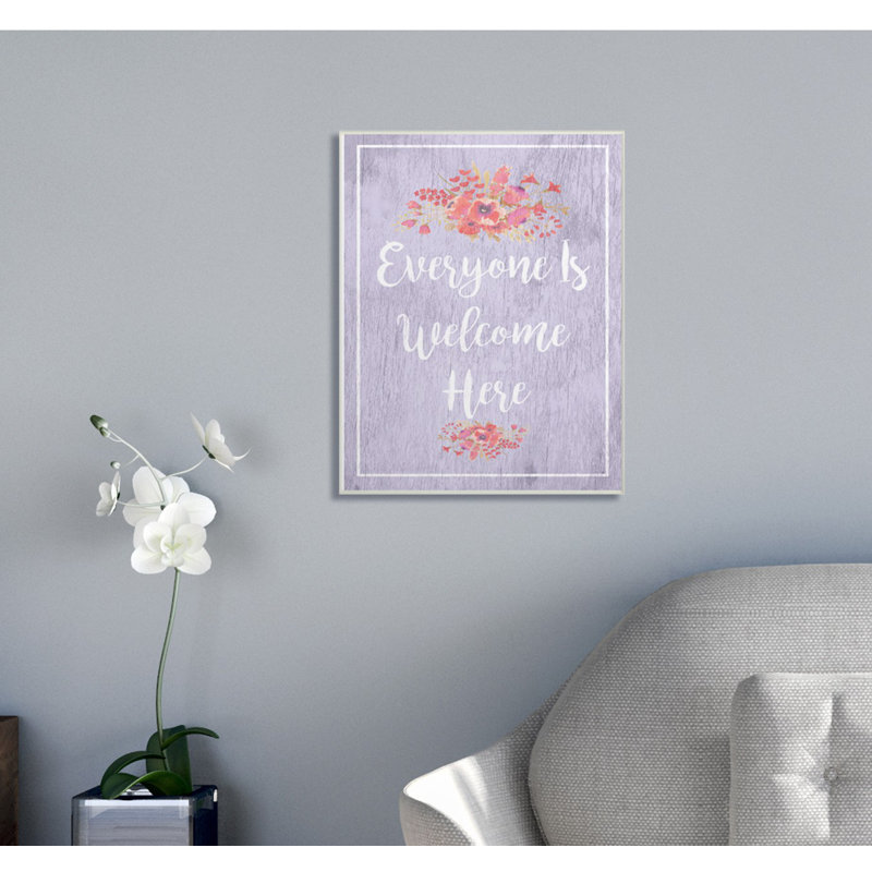 « everyone is welcome purple floral », impression, H 15 po x l 10 po x P 0,5 po, Plaque murale