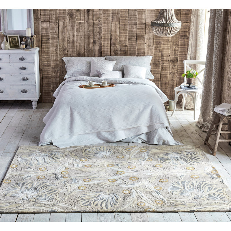 Floral Handmade Tufted Area Rug, Rectangle 5'7" x 7'10"